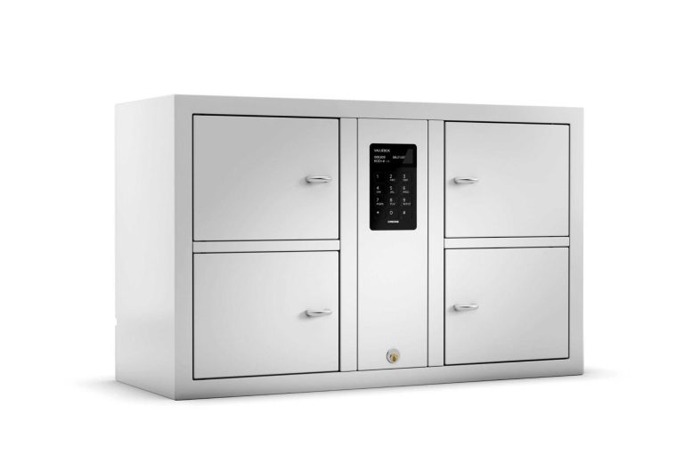 Armoire à objets électronique avec quatre compartiments et un écran de contrôle au centre.